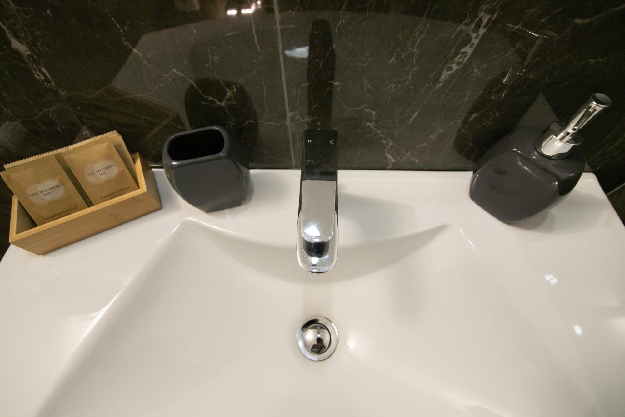 Villareale47 Luxury Suites & Rooms Palermo Kültér fotó